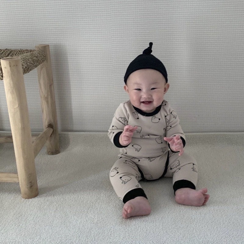 滿版狗狗開釦包屁套裝｜含帽