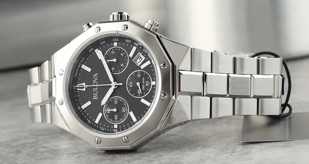 萬年鐘錶 - BULOVA 寶路華  BULOVA 海洋之星 八角型黑面三眼不鏽鋼航海系列男錶  96B410  錶徑 44MM