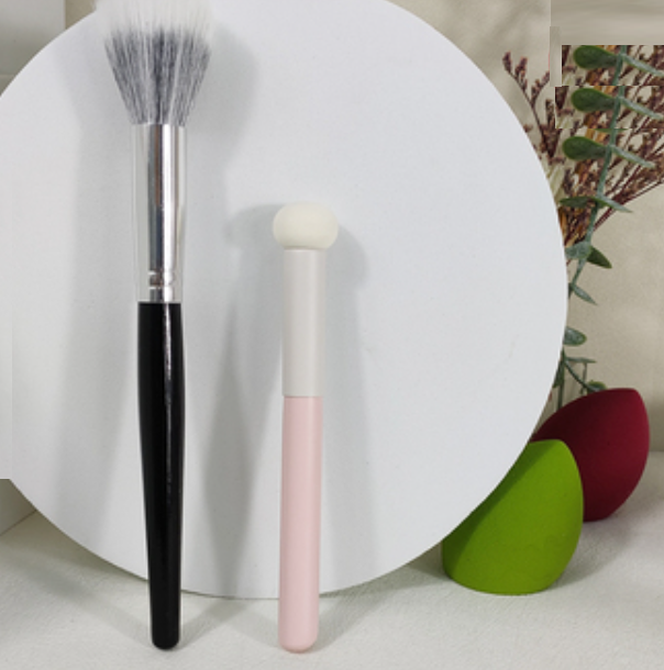 Hot style [2 pieces] Large Stipple Blush Brush Mushroom Head Concealer Brush (Color: Black Wool)