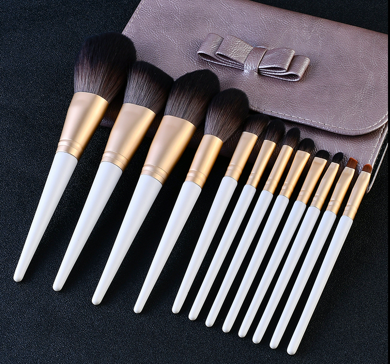 Popular model [13 pieces] makeup brush set [please contact customer service to confirm the delivery color after placing the order]