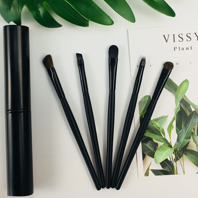 Popular model [5 pieces] small aluminum tube eye shadow brush [please contact customer service to confirm the delivery color after placing the order]