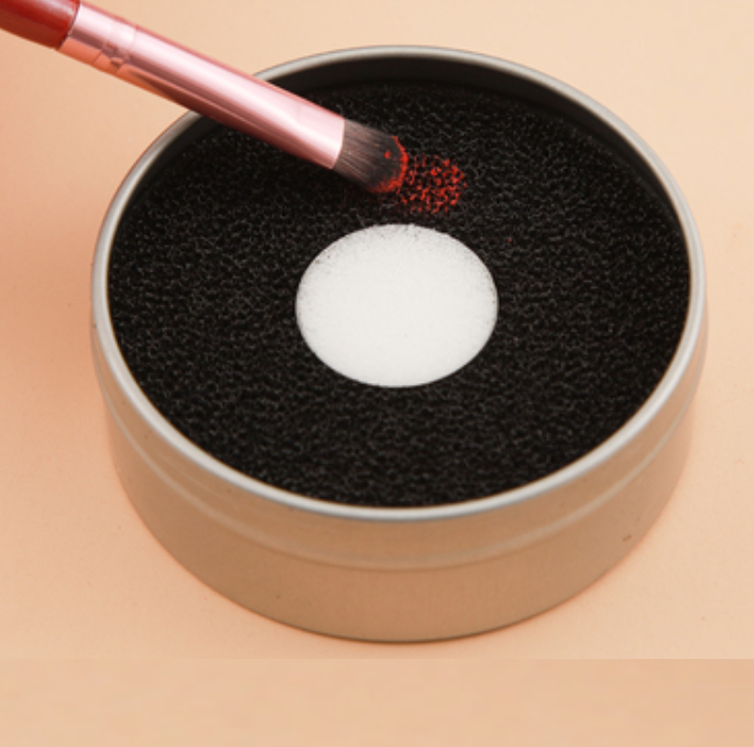 New style [1 piece] makeup brush double-layer dry powder scrubber dry cleaning (color: gray)