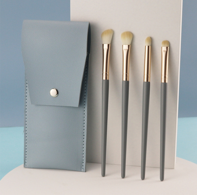 Hot style [4-pack] eye ​​shadow brush set (blue color plus light blue button bag)