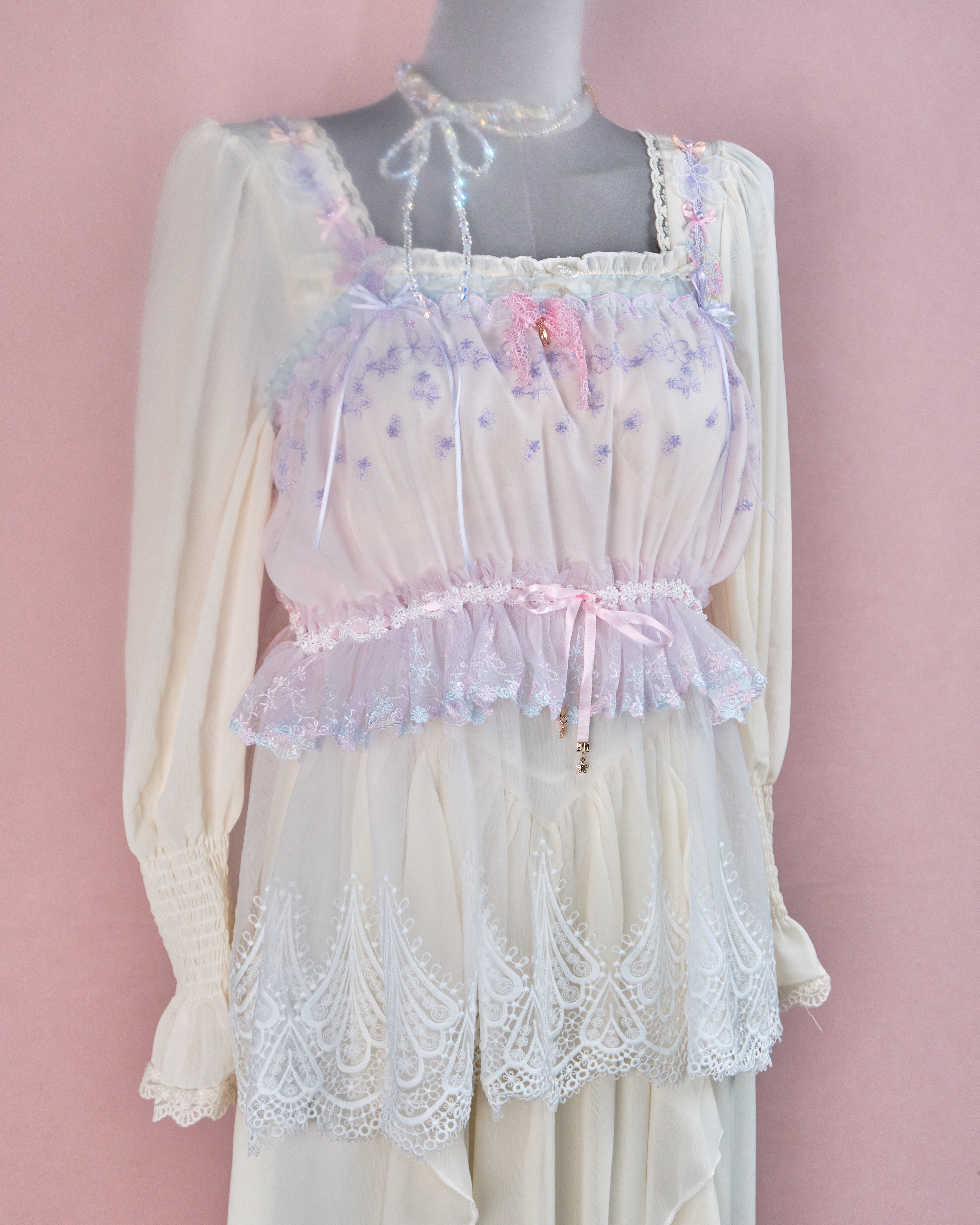 11220 The Tale About Fancy Girl~Pastel Purple Laced Middle Long Top
