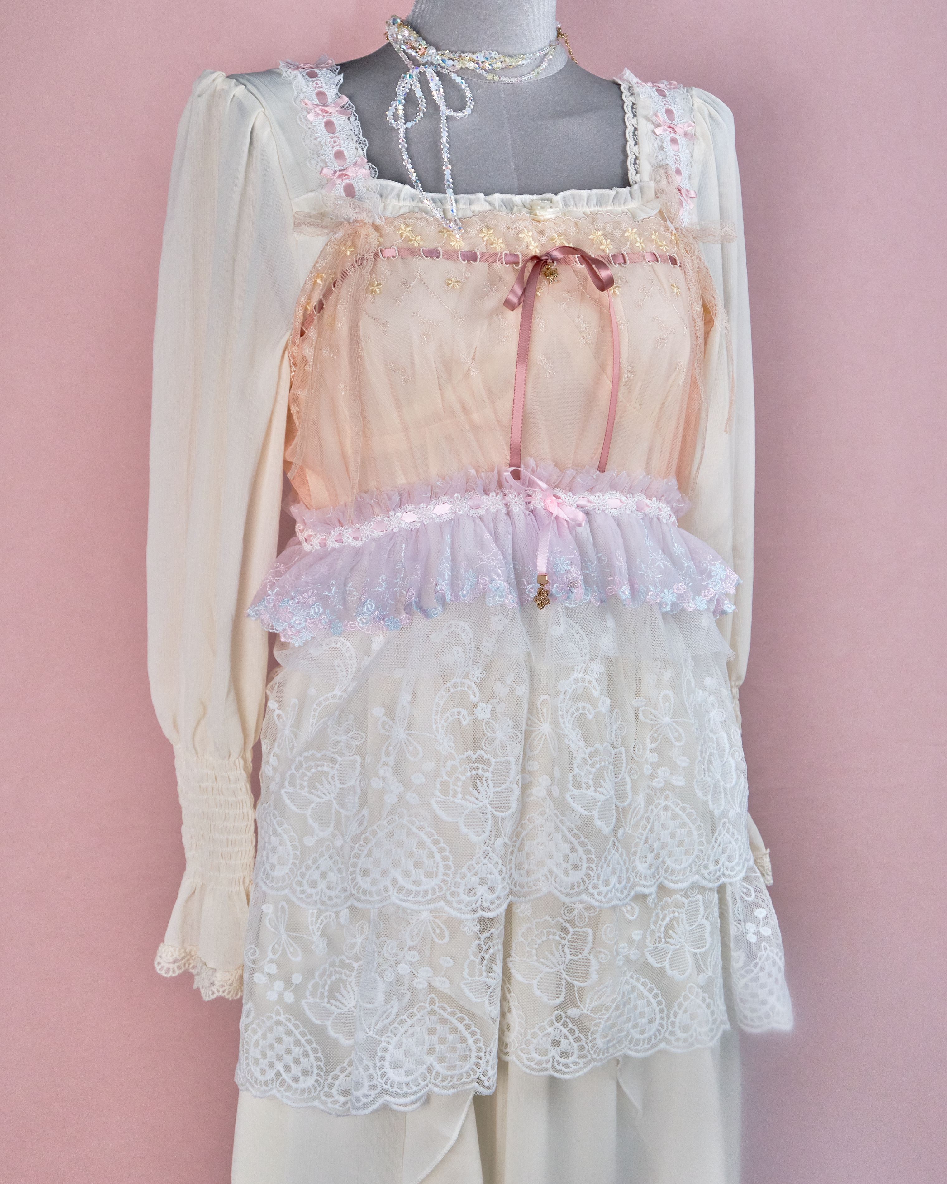 11221 The Tale About Fancy Girl~Double Layers Laced Middle Long Top