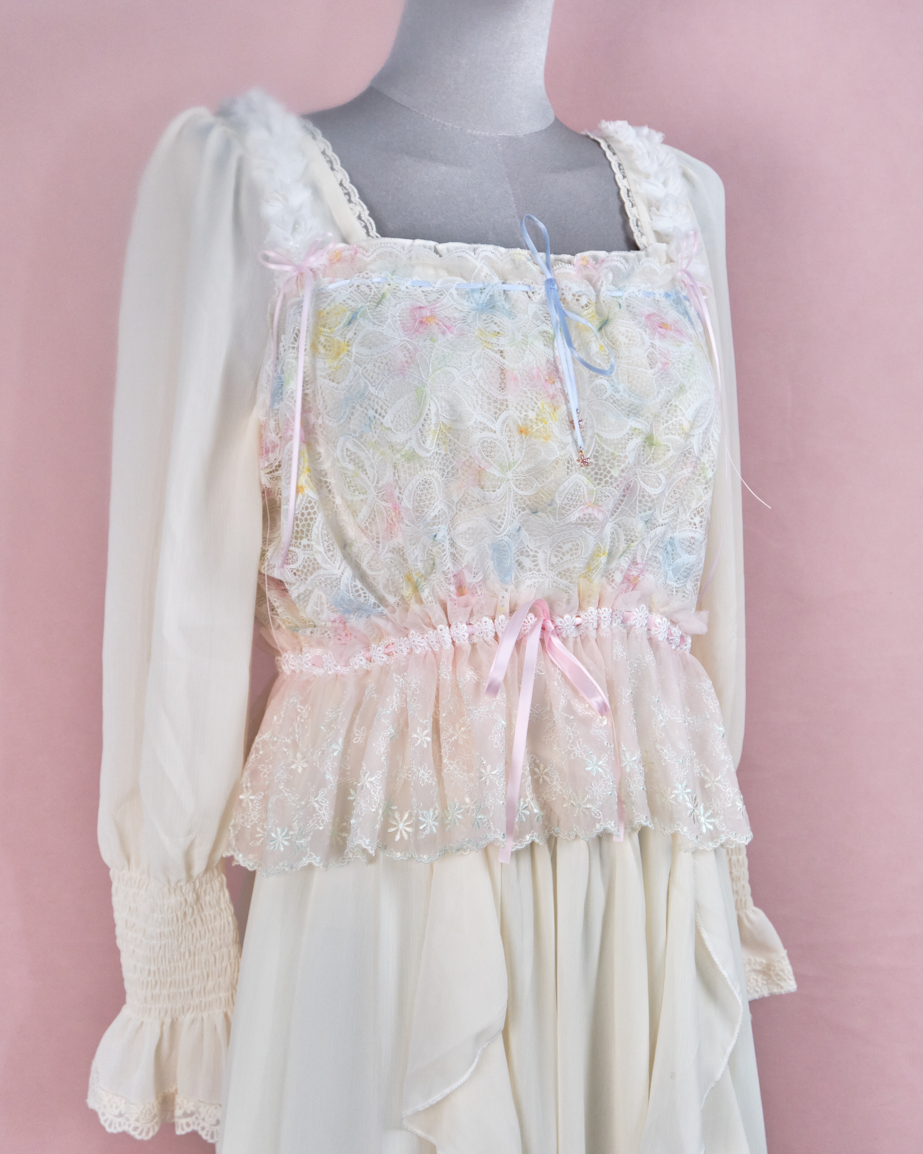 11223 The Tale About Fancy Girl~Dreamy Floral Pattern Laced Top