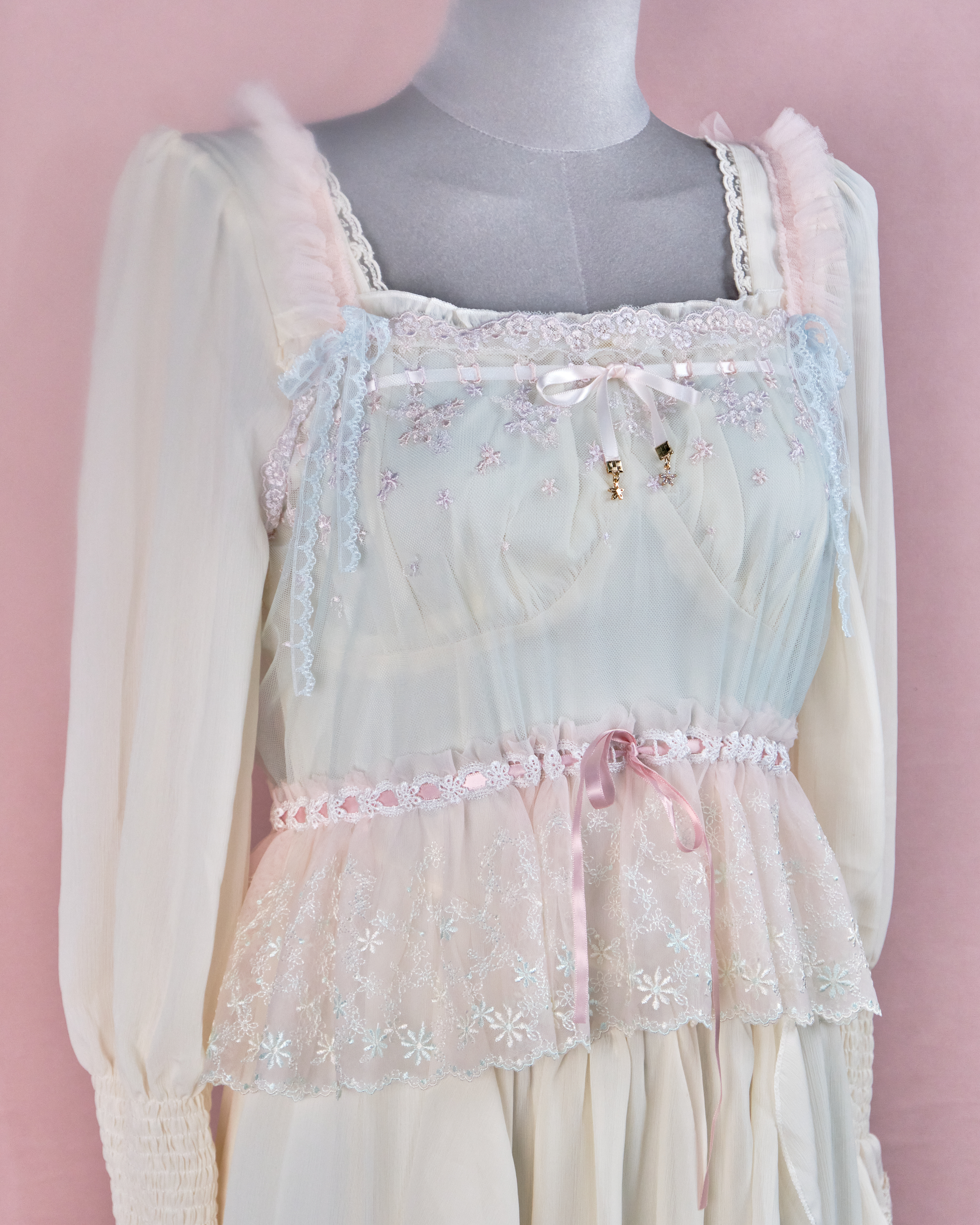 11224 The Tale About Graceful Girl~Ruffle Shoulder Strap Laced Top