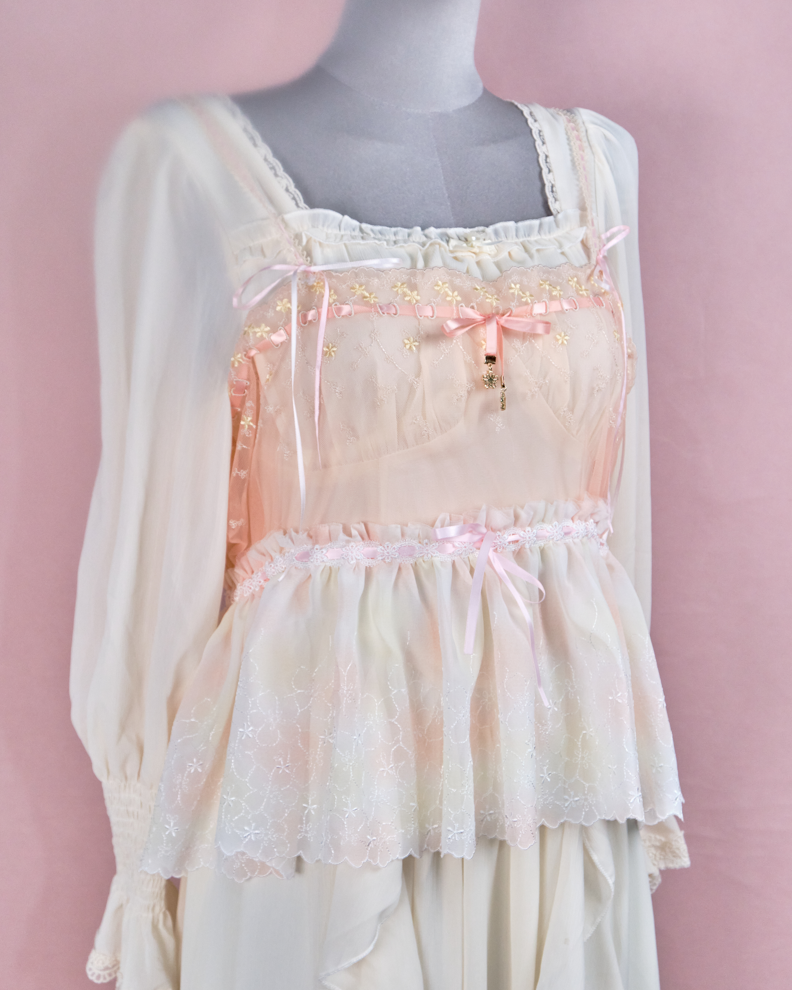 11231 The Tale About Graceful Girl~Pinky-orange Laced Top