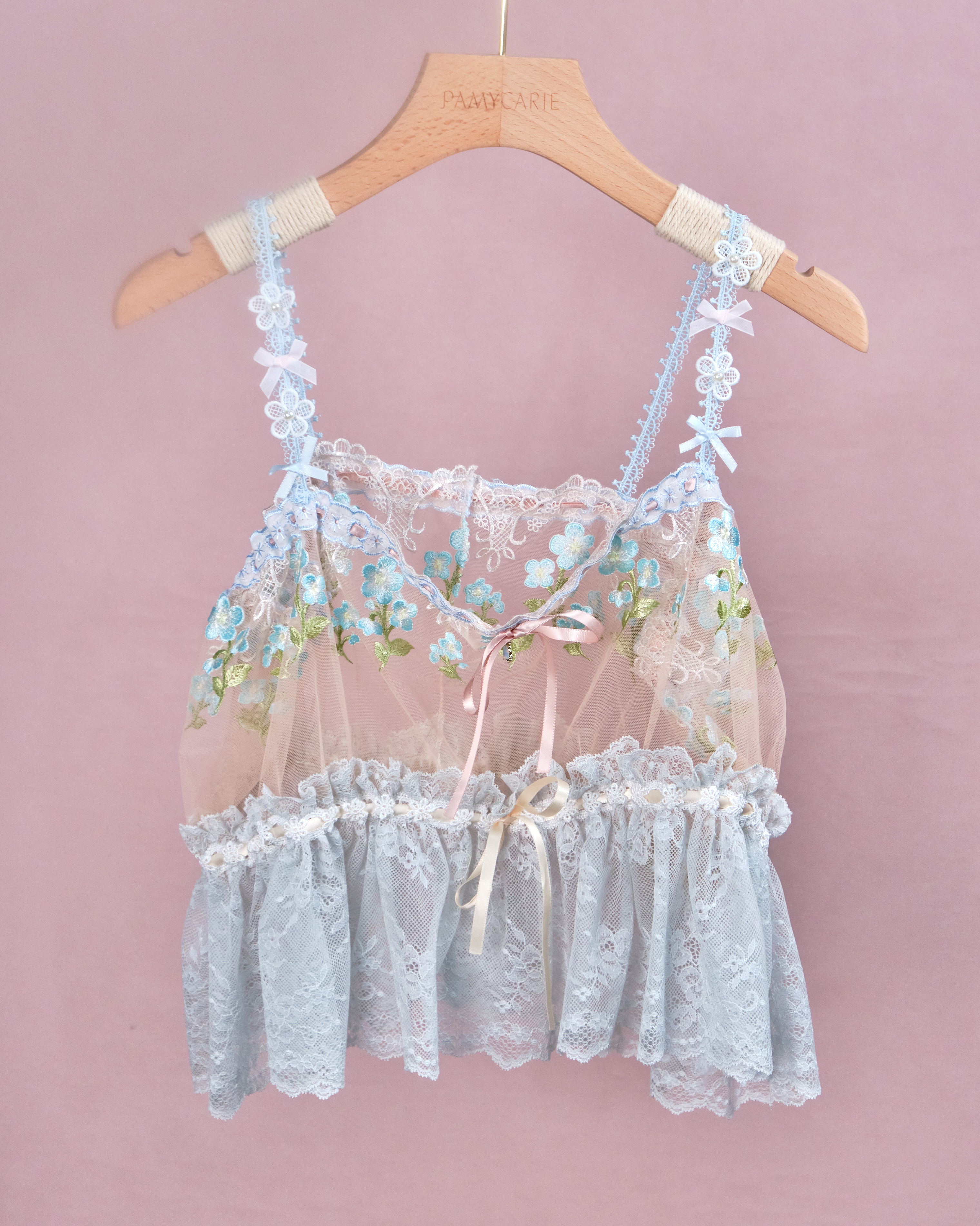 11233 The Tale About Vintage Girl~Vintage Empire Waistline Laced Top