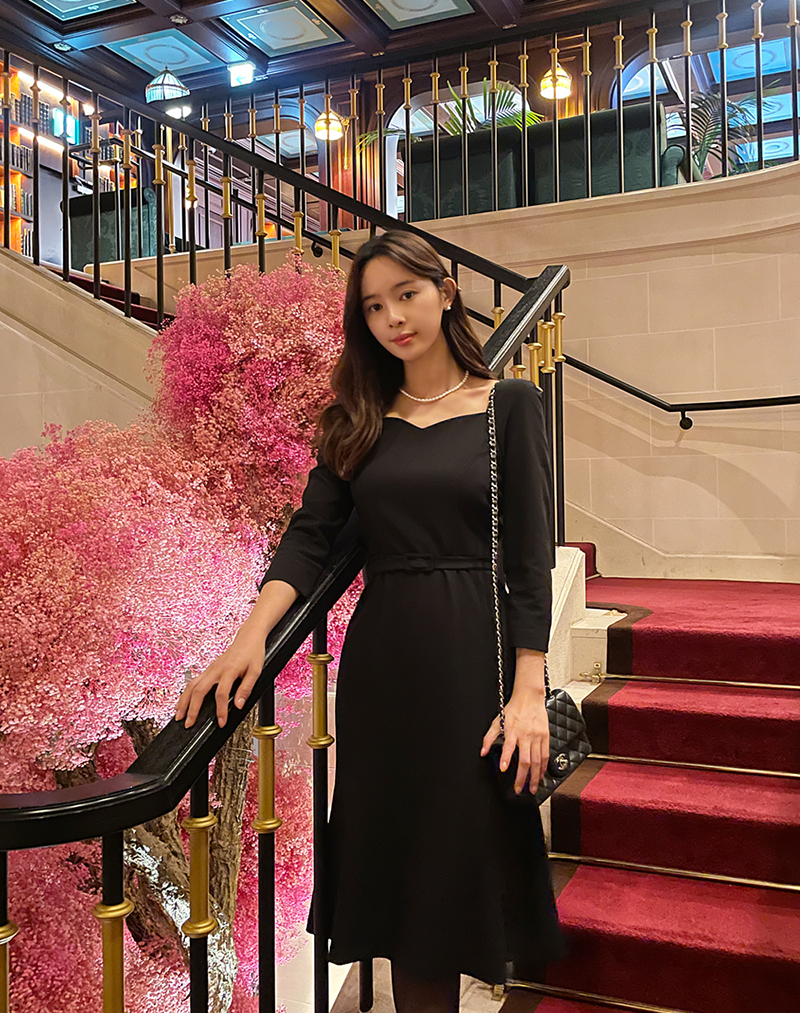 [現貨] 氣質心型領魚尾洋裝 [ 2色 / S ]