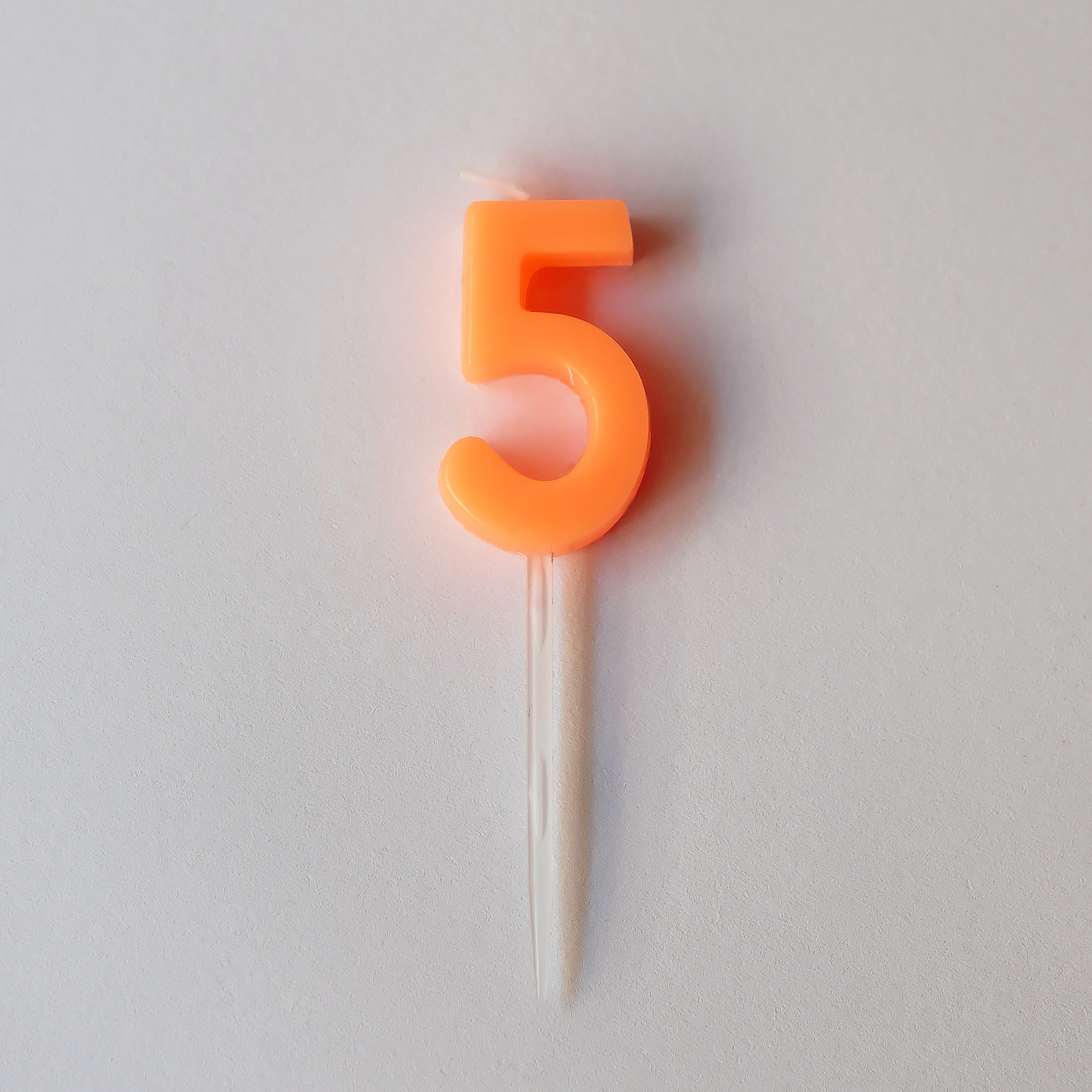 5號蠟燭(1入，顏色隨機出貨無法指定)