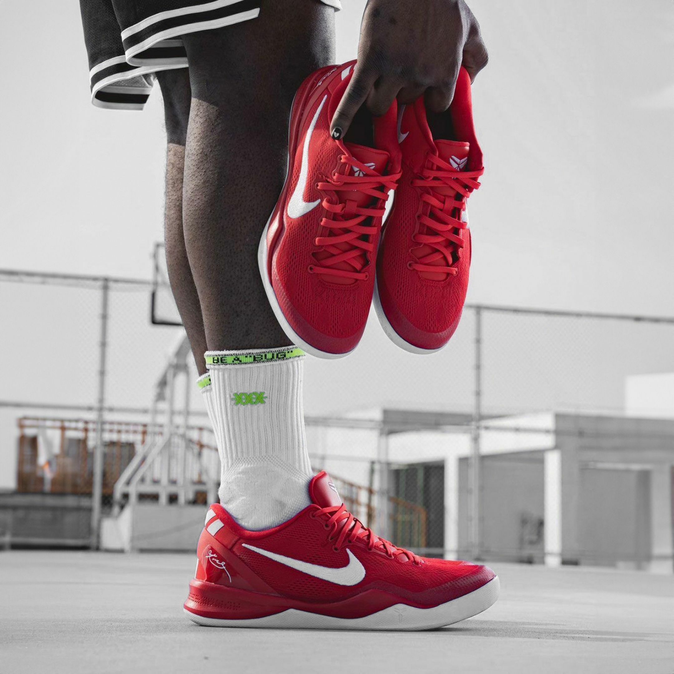 NICEDAY 代購 Nike Kobe 8 University Red 大學紅 紅白 柯比 八代