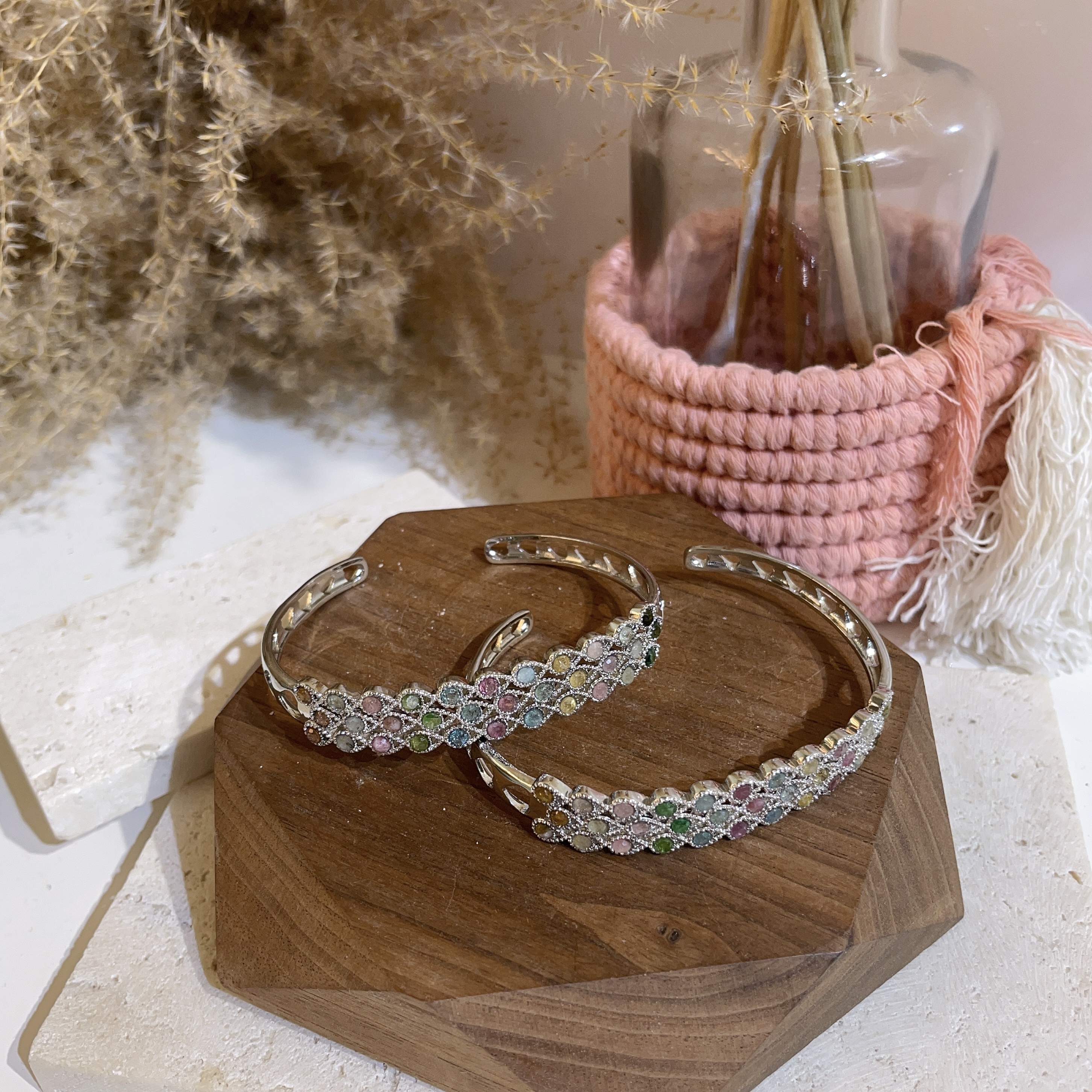 三排晶碧壐手鈪