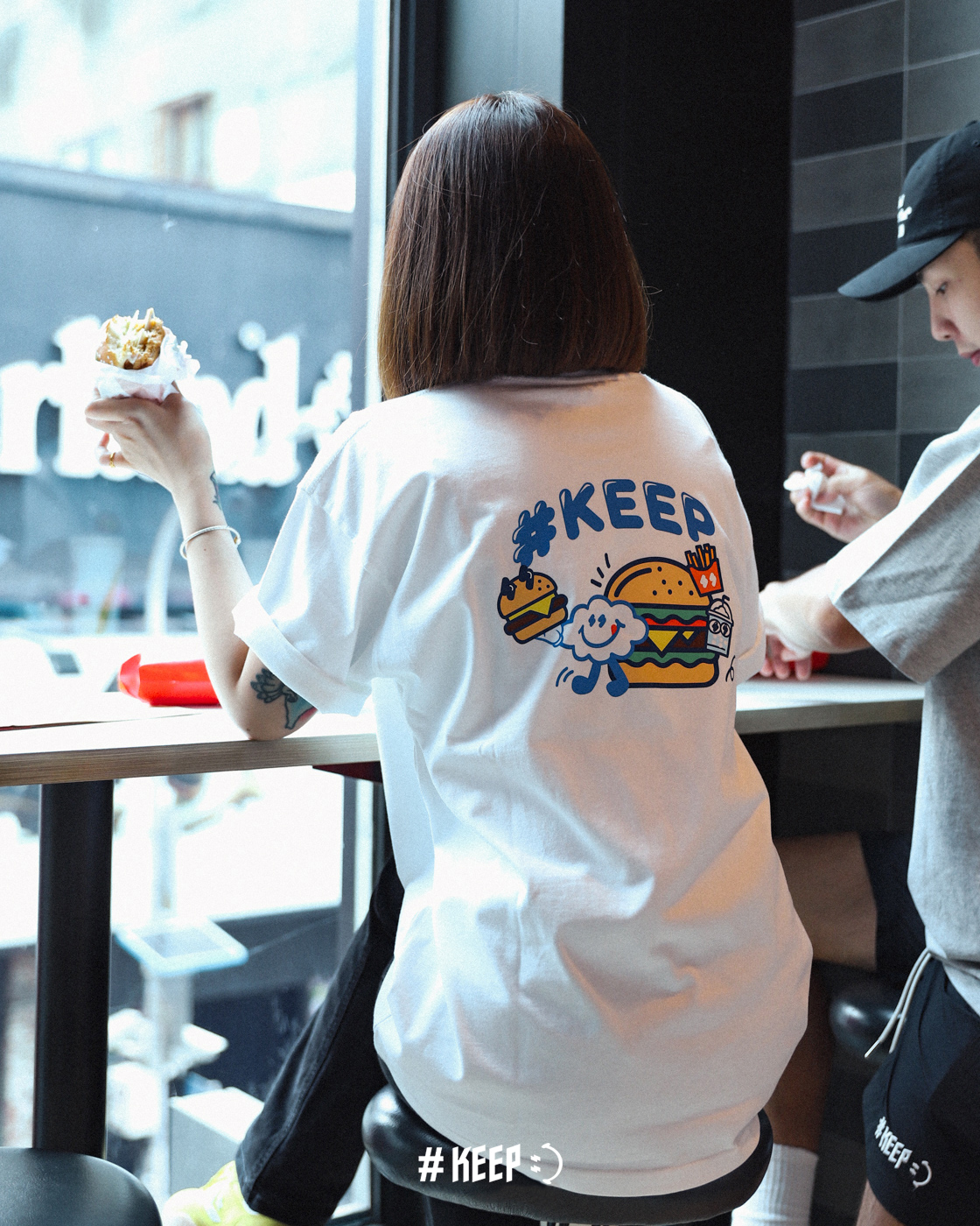 #KEEP HAMBURGER YAMMY TEE 白色 黑色 漢堡1號餐 印花 童裝 成人 短T【KS225】