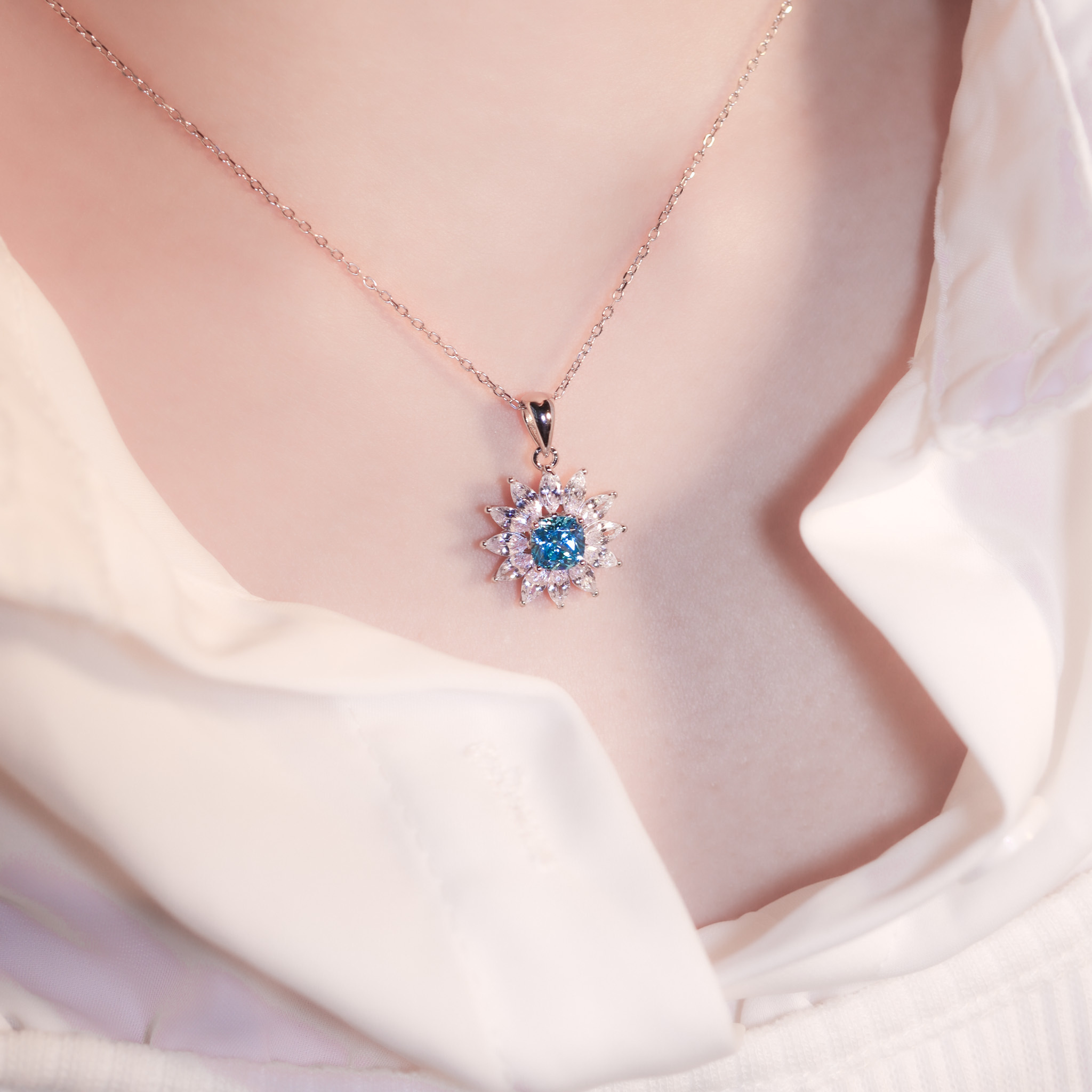 | 925純銀・白金 | 溫藍向日葵項鍊 | NE1199 |