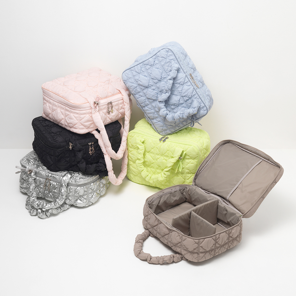 [01/11 - 14/12] CARLYN Travel Bag H74120010