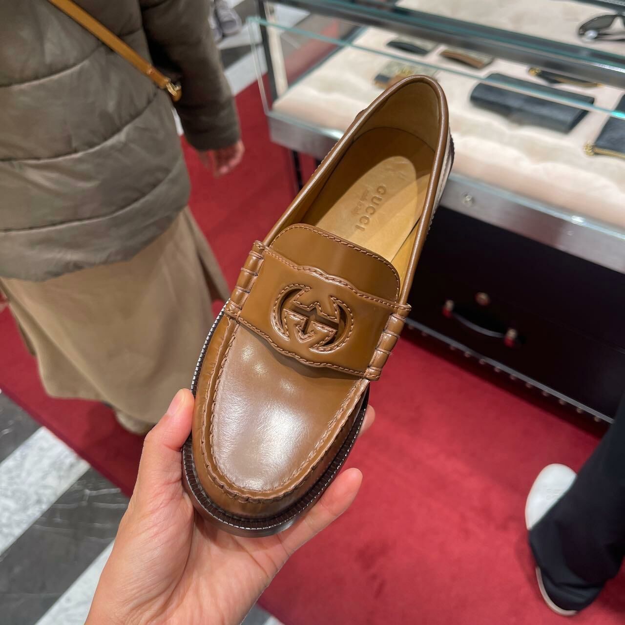 Gucci gg cut leather loafers