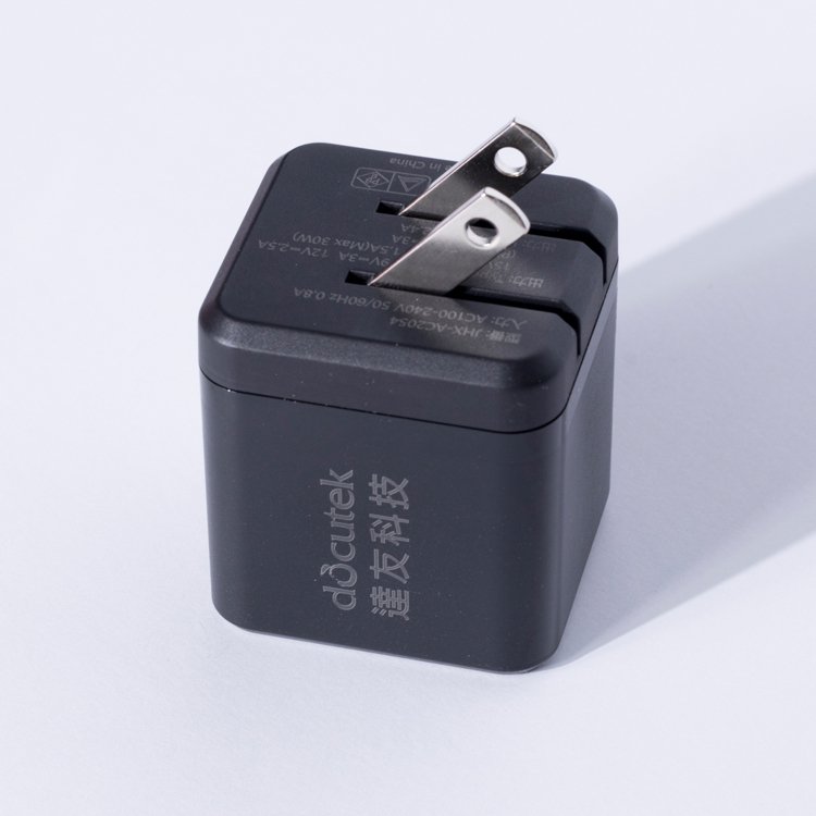 達友科技 多孔充電頭