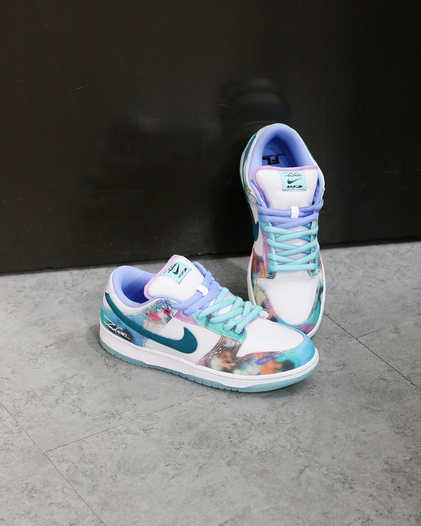 nike sb dunk low futura