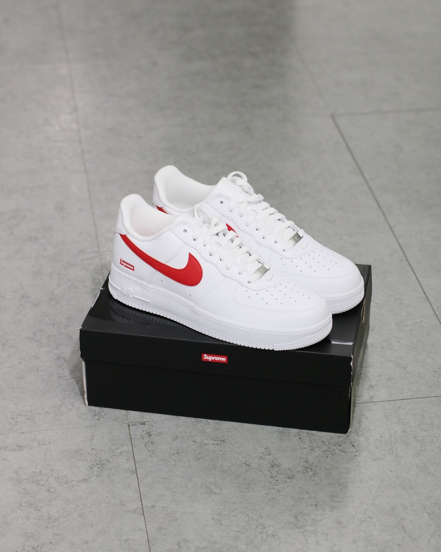 Supreme x Nike Air Force 1 White Red 上海限定 CU9225-101
