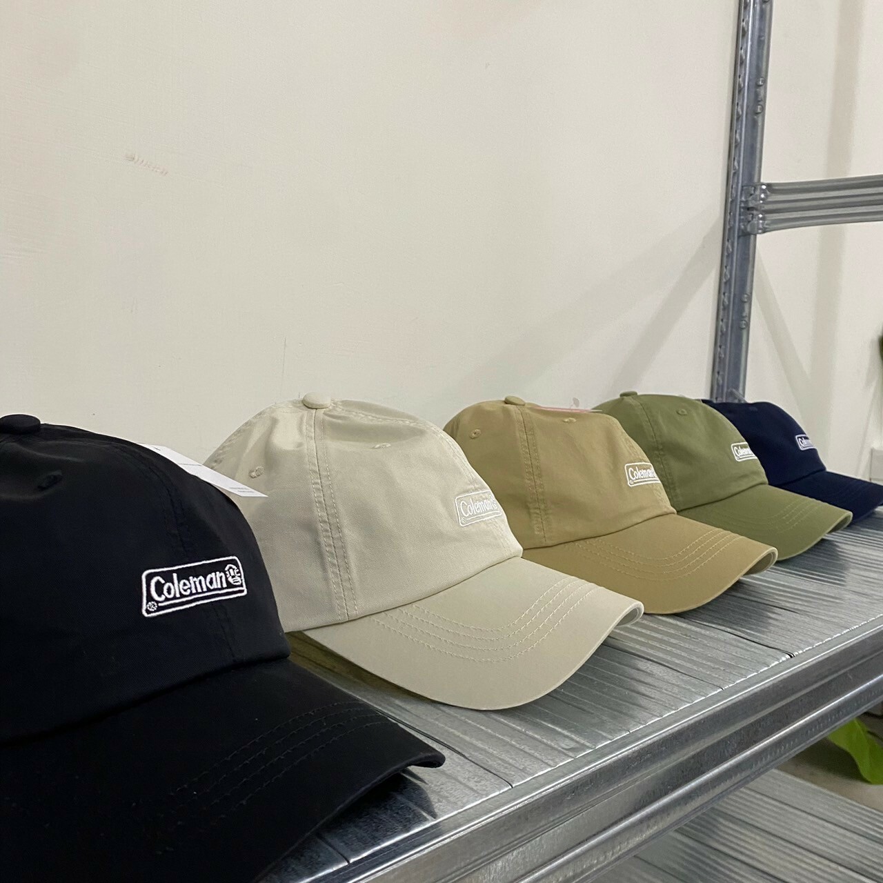 Coleman Logo刺繡斜紋老帽 381019A