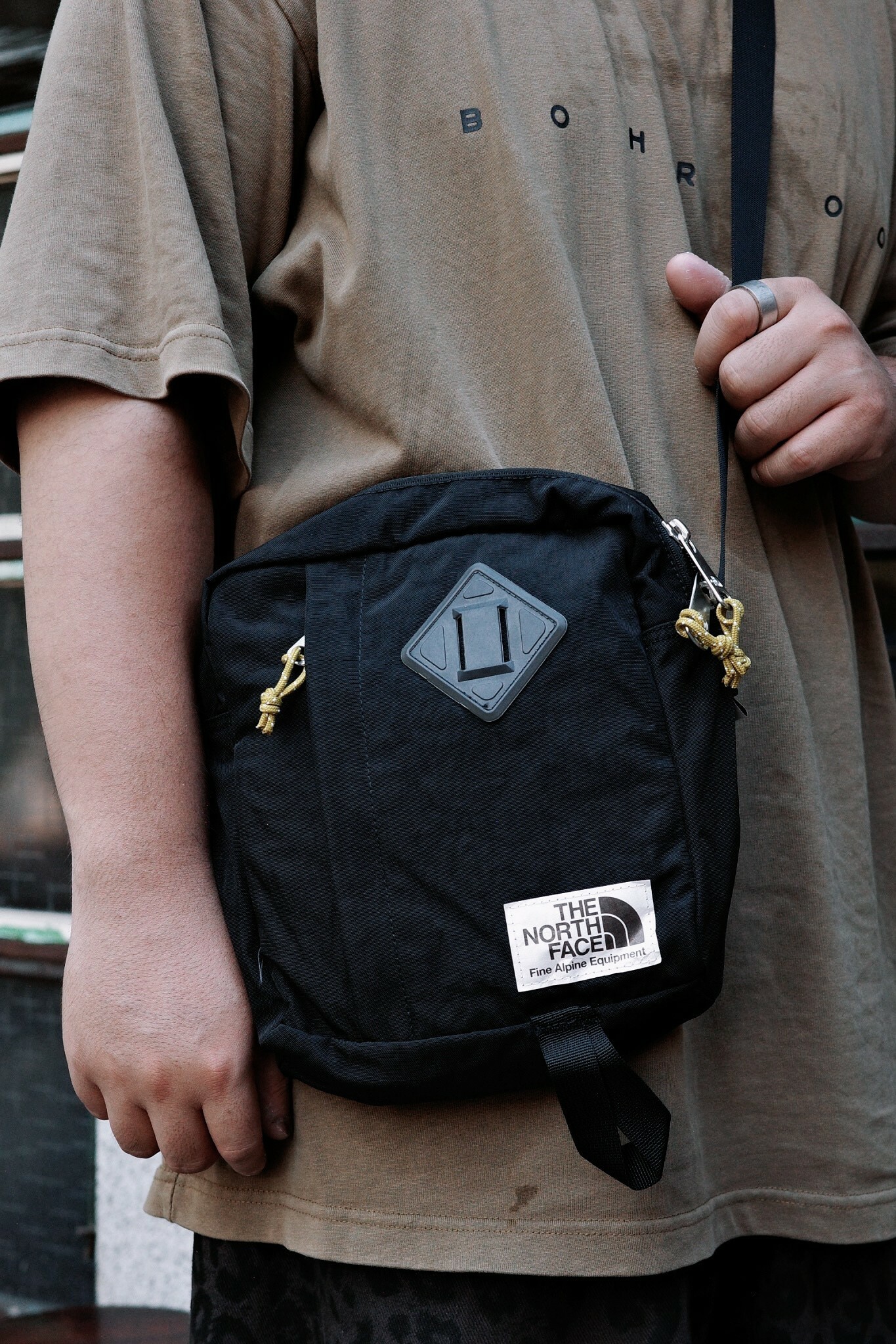 North Face BERKELEY CROSSBODY BAG 側背方包