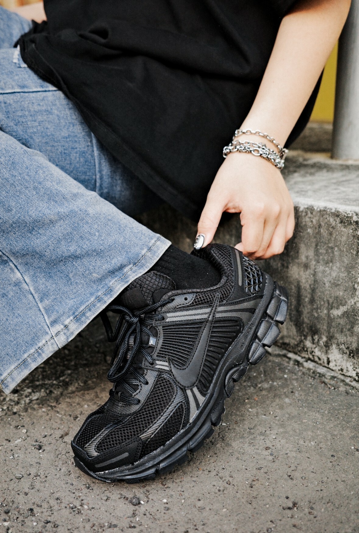 Nike zoom vomero 5 極致黑 黑魂 黑武士 全黑 現貨供應！bv1358-003