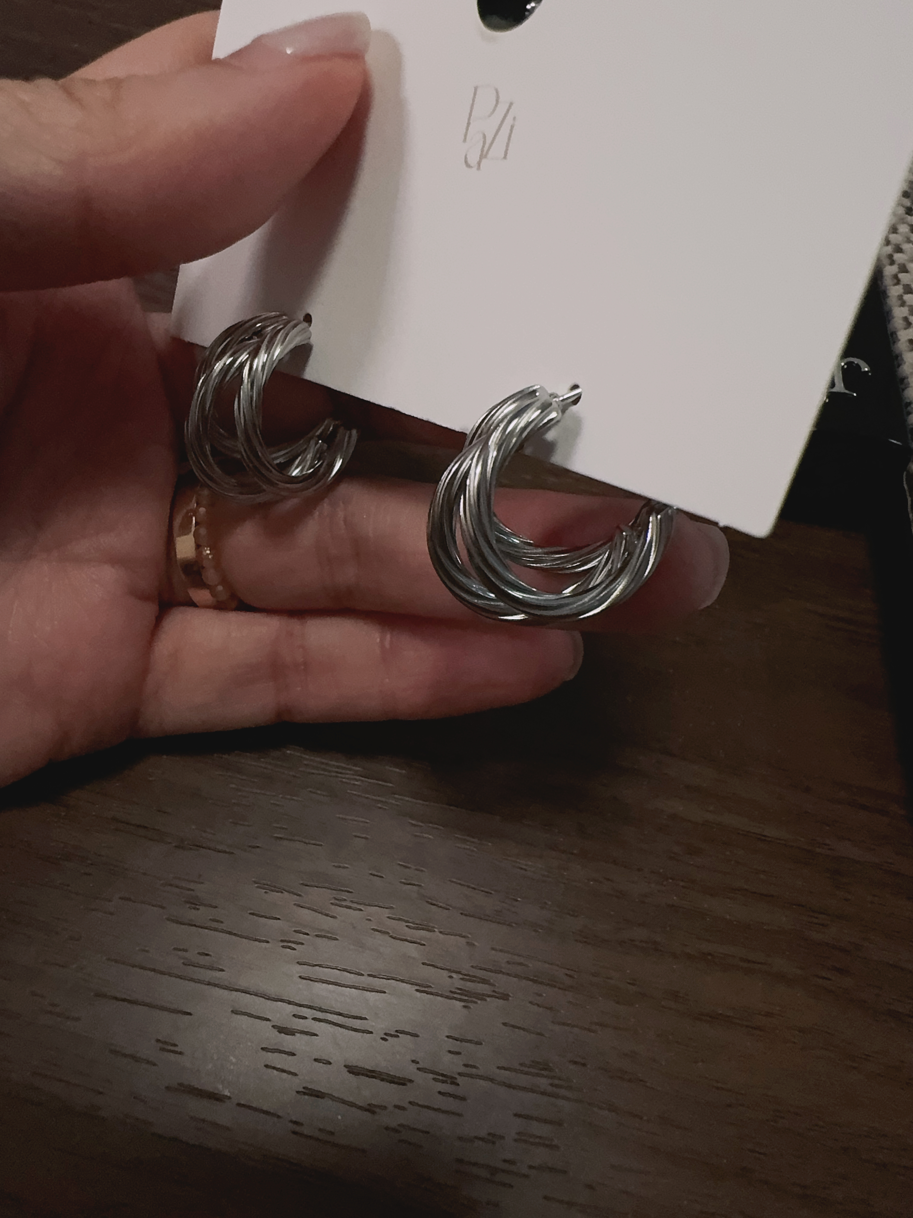 9.10 扭紋銀圈耳環