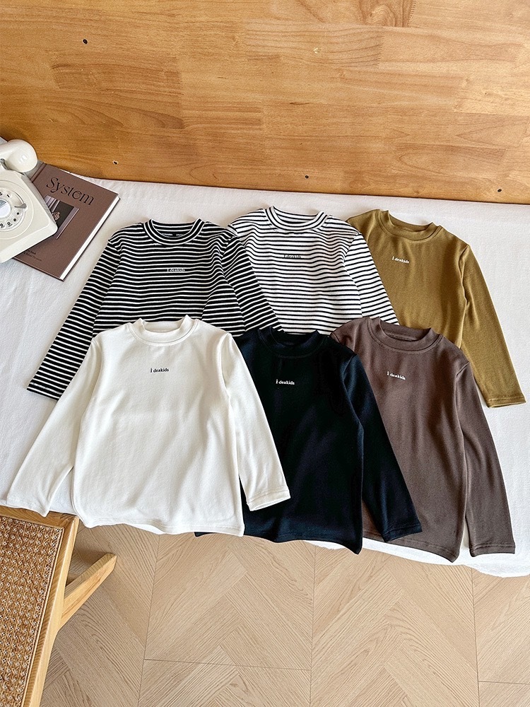 簡約胸前英字薄長T