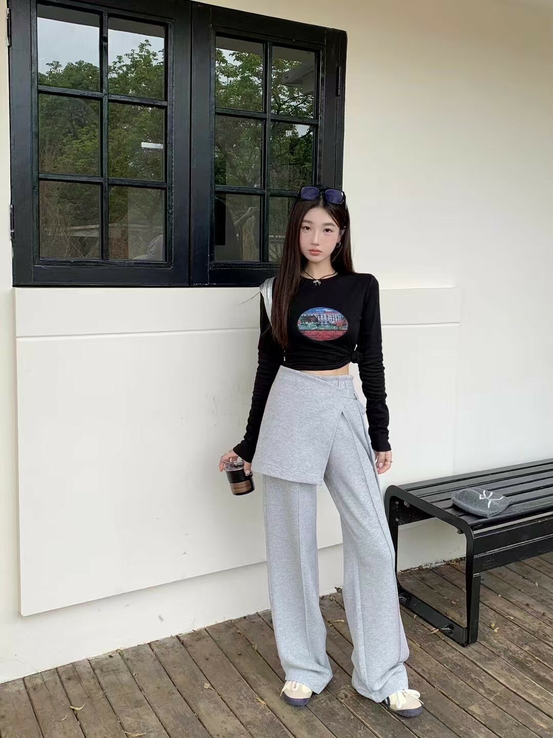 魅力之秋寬版直筒褲(附造型小圍裙)