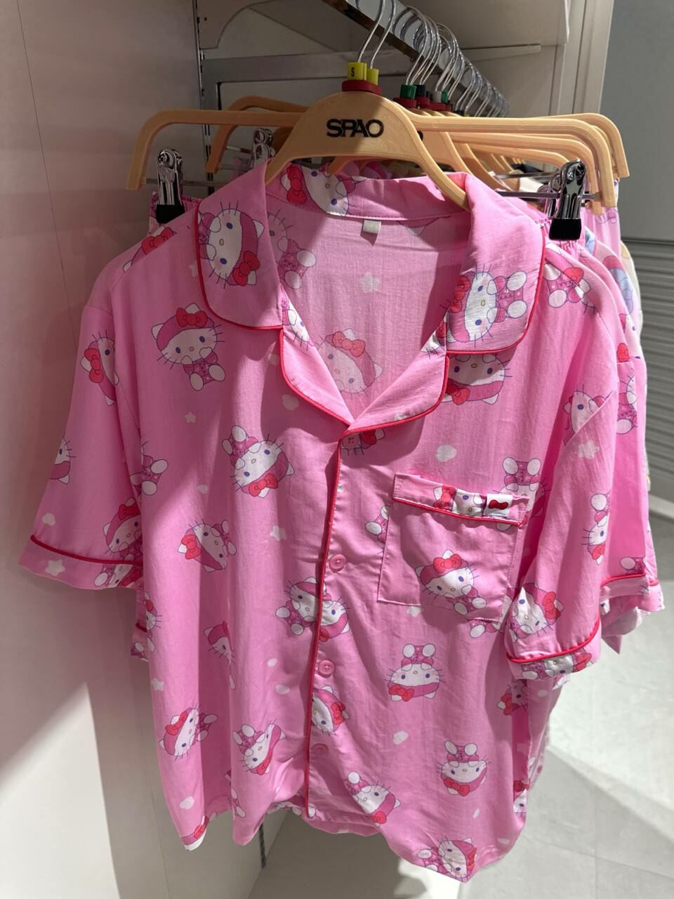 [S] SPAOSANRIO CHARACTERS SHORT SLEEVE T-SHIRT,RED, SPPPE25U0220095 [FINAL SALE] (SSP63)