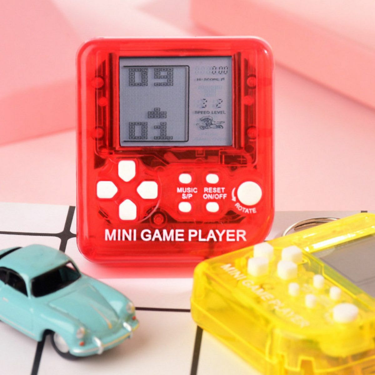 Hot Selling (Random Color/Tetris) Portable Mini Bad Old Classic Tetris Game Console Keychain x 1