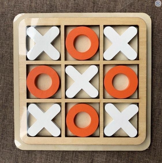 New Children's Wooden XO Three-Connect Tic-Tac-Toe Family Casual Battle Game (White and Orange)