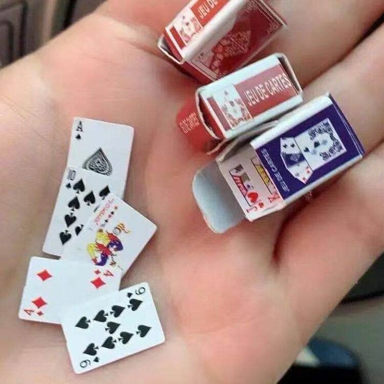 New Mini Poker Extra Small Poker Travel Poker Card Gift Interesting Toys Mini Poker