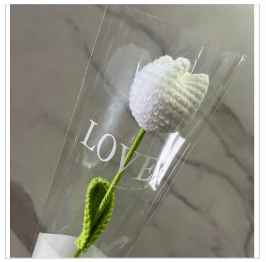 新款毛線手工編織鈎針花成品（白色鬱金香 一枝）