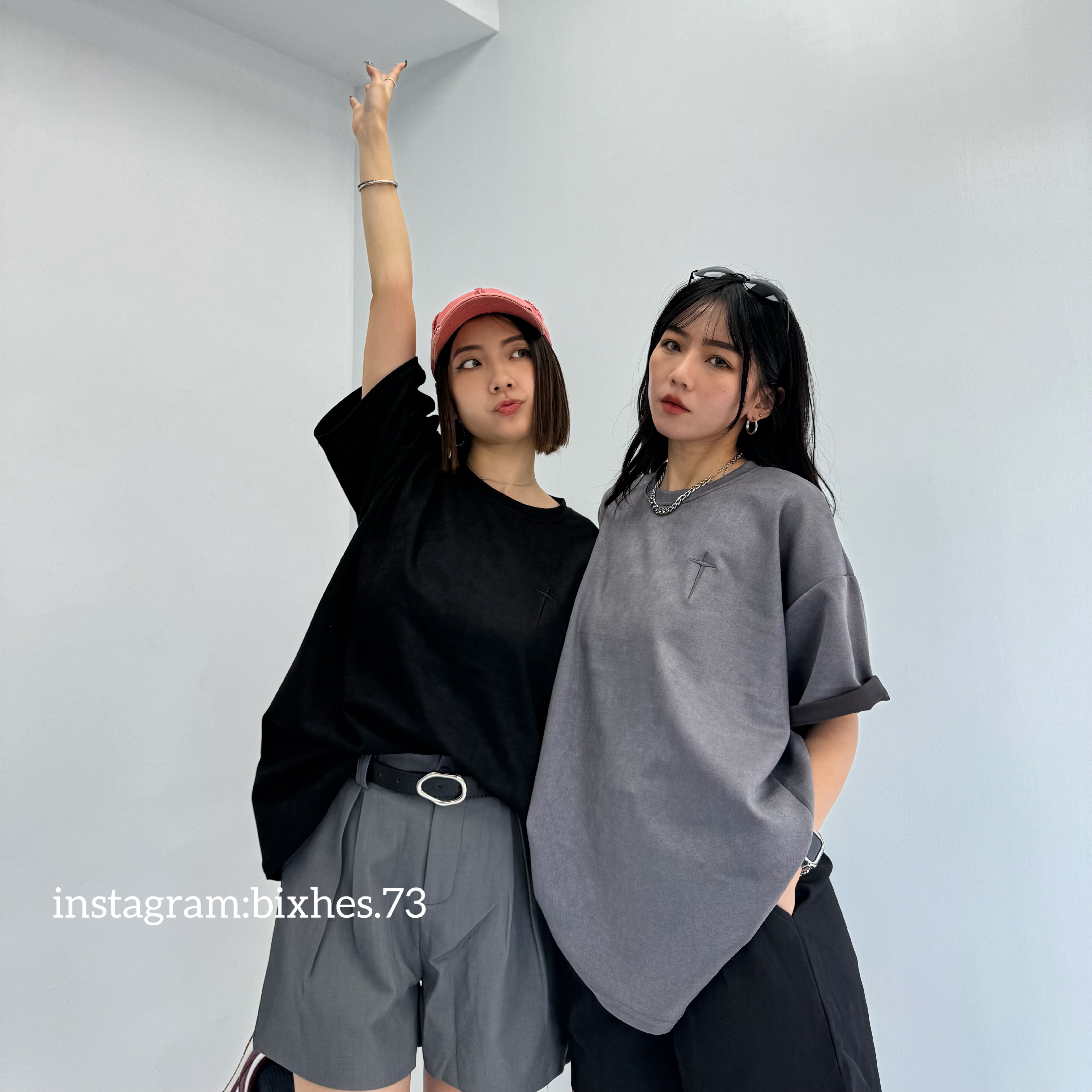 麂皮刺繡寬版短T(A00087)