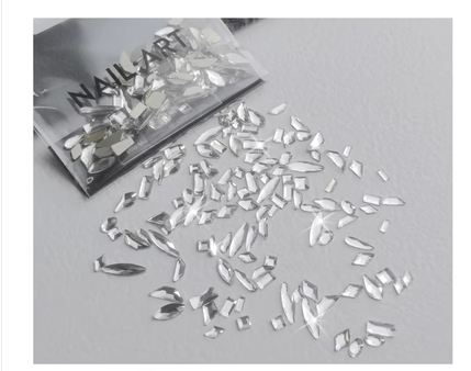 Popular manicure super shiny flat-bottom special-shaped diamonds (about 100 white special-shaped diamonds)