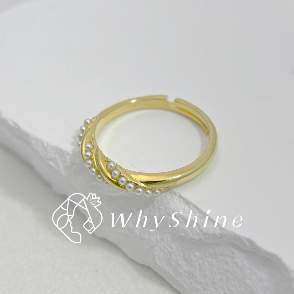 小珍珠斜鑲戒指