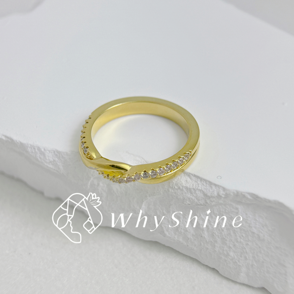 氣質交叉繩結鑲鑽戒指