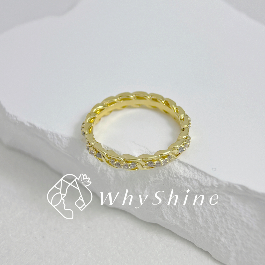 環扣相間鑲鑽戒指