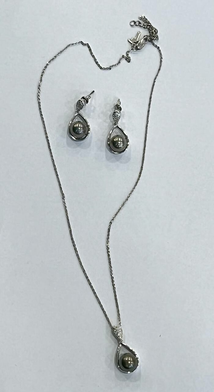 [S] GEMZ & CO NCJS SPAIN IRIDESCENT GREY PEARL NECKLACE WITH EARRINGS SET D2, Z38 (Z38)