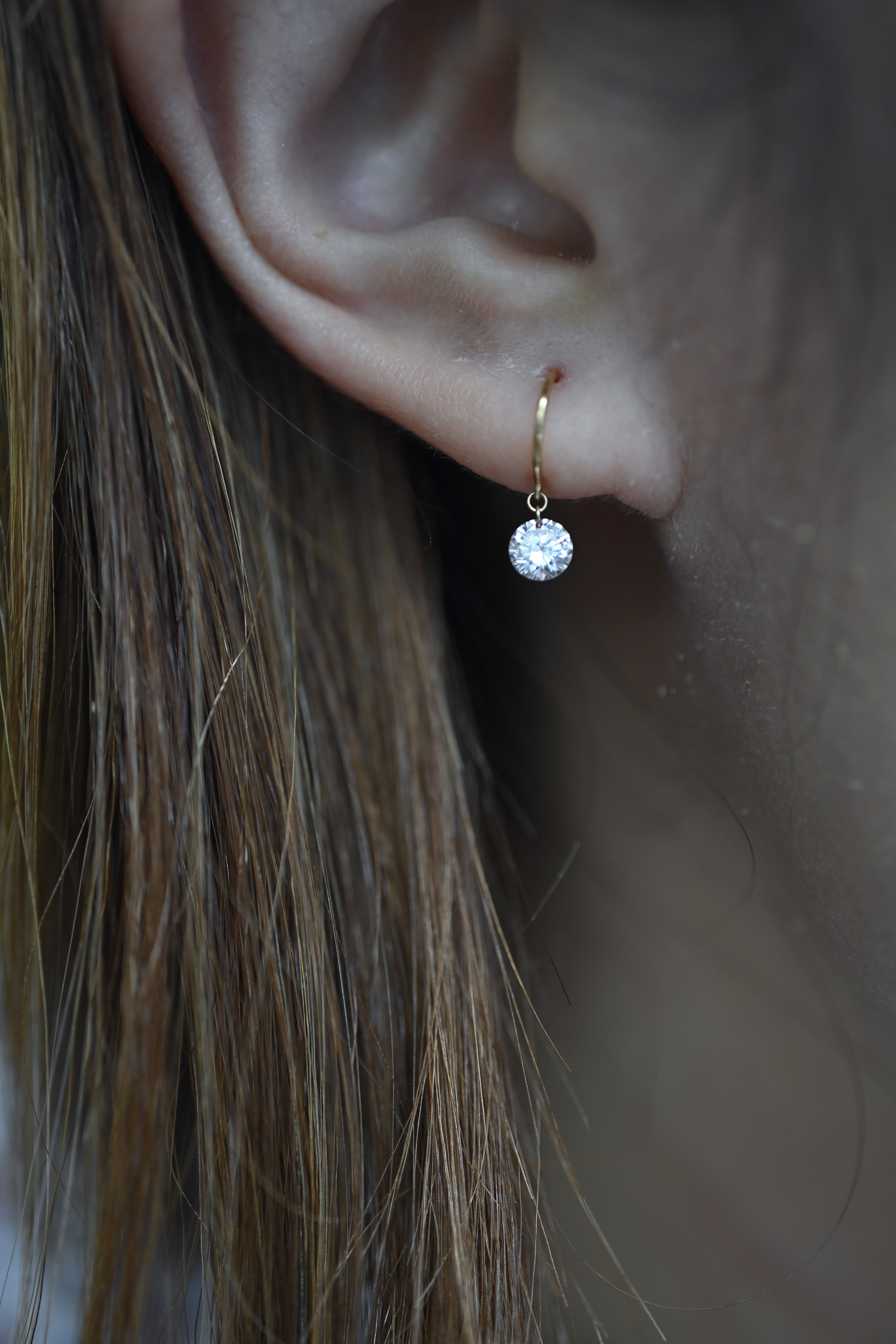 18K 0.66ct Laser Hole Diamond Earring