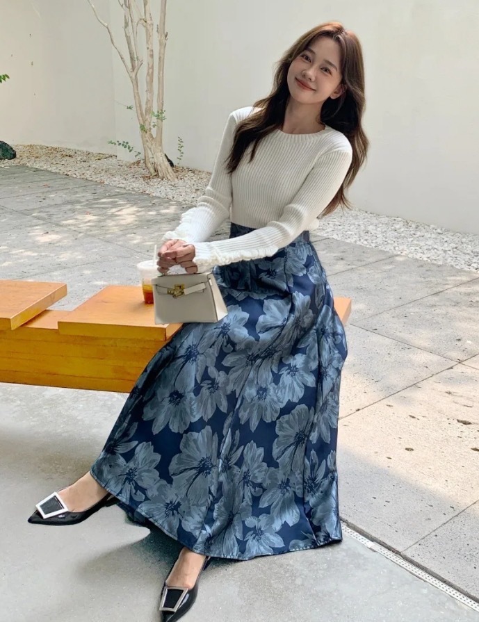 光澤感藍色系花卉傘擺長裙S-L (Elegant & Love)