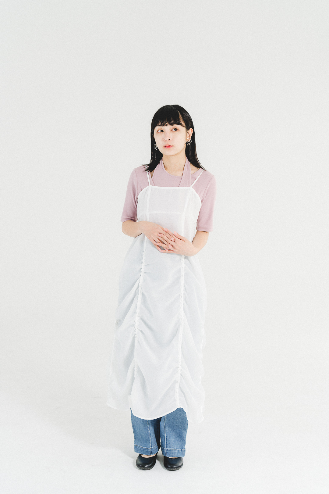 甜而不膩！剪裁透明感吊帶裙(三色-純白)