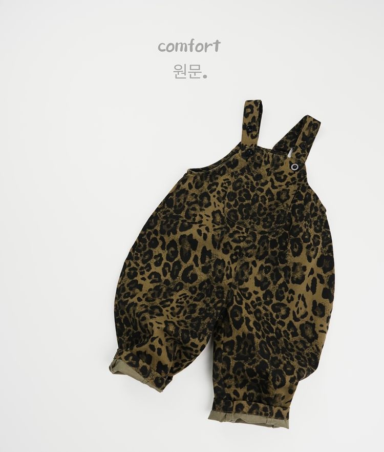 今年必備元素豹紋吊帶褲🐆🐆🐆