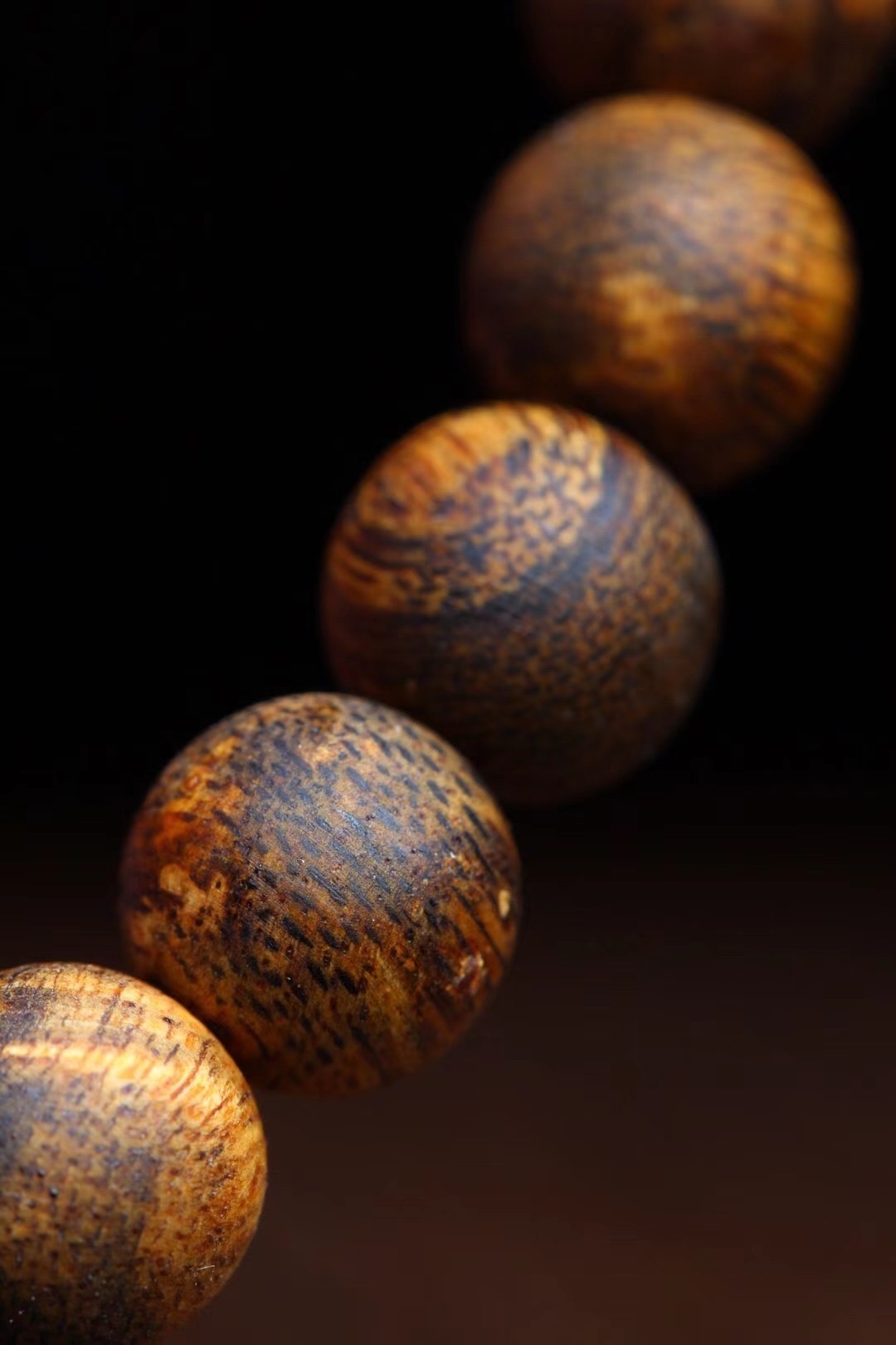 KyNam Hai Nam Agarwood Bracelet