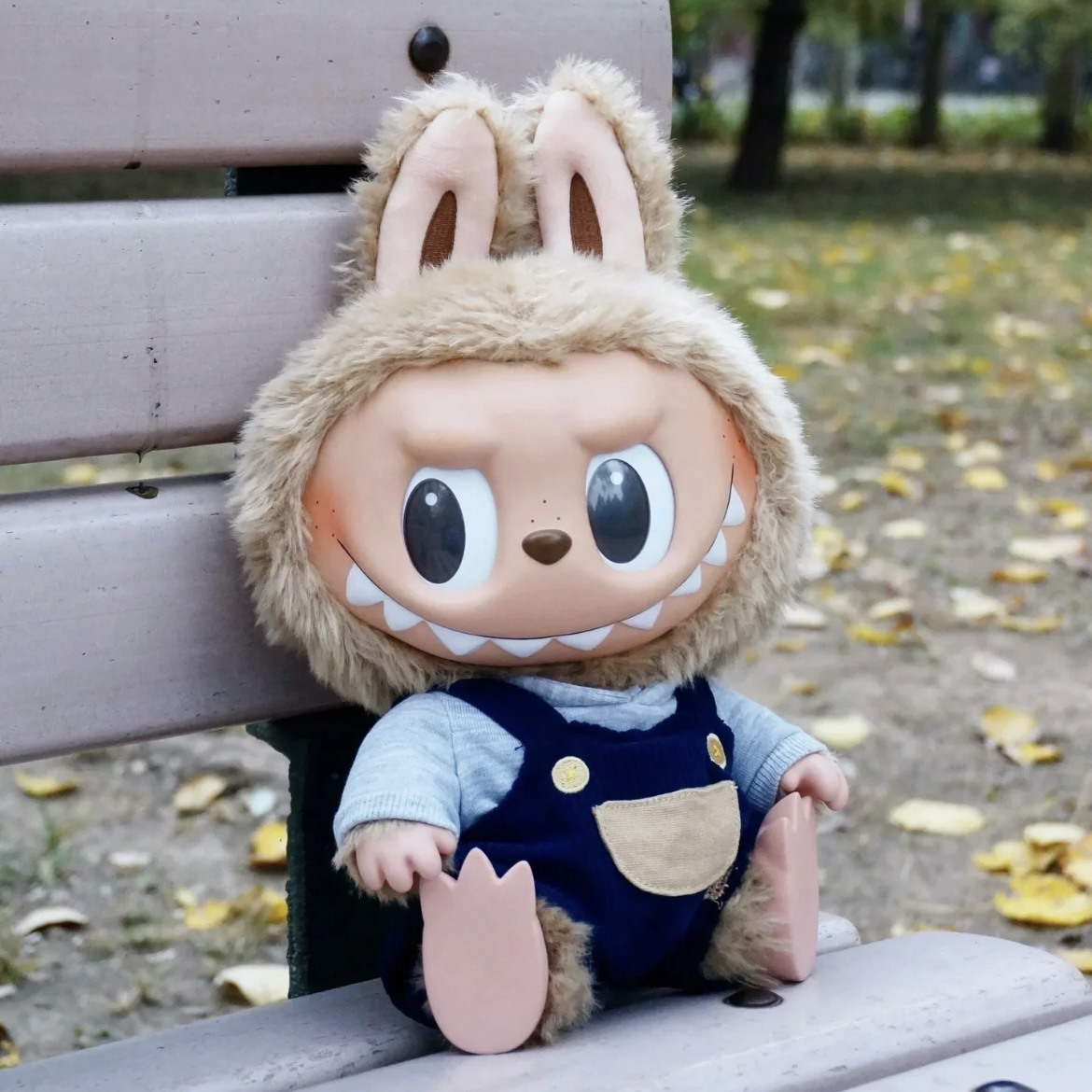 <官方正版授權>LABUBU Time To Chill 搪膠毛絨公仔 拉布布 POPMART 泡泡瑪特