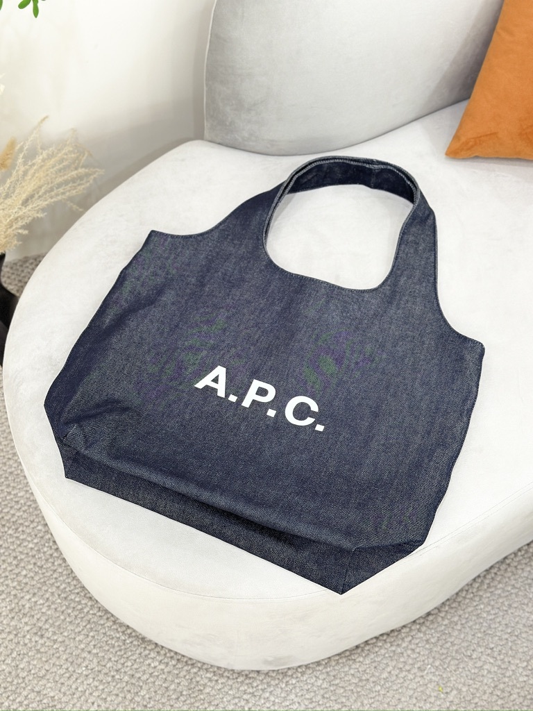 A.P.C. Ninon Large Tote