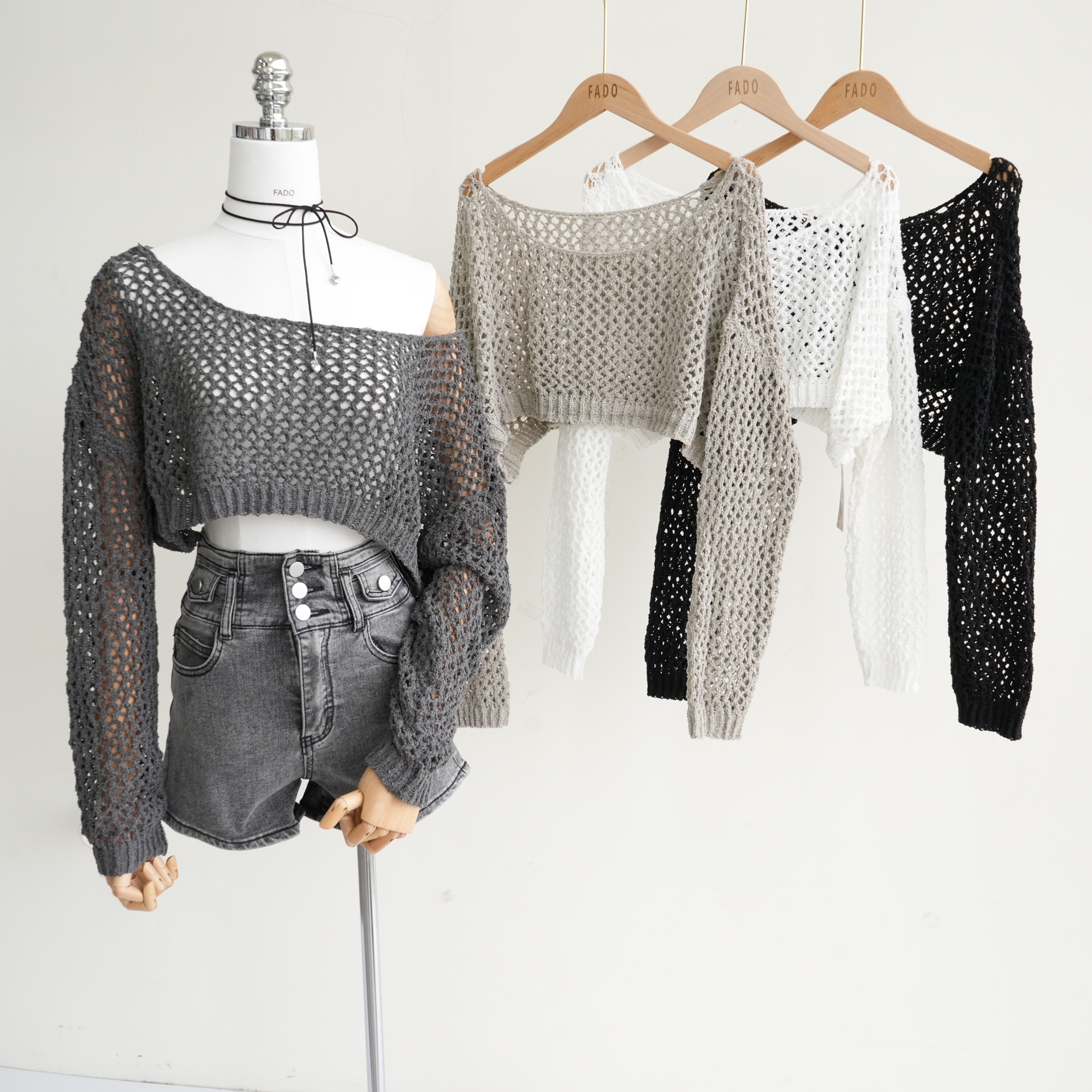 🏷️ SALE ! 折扣商品 /     鏤空短版針織衫 011F003 四色