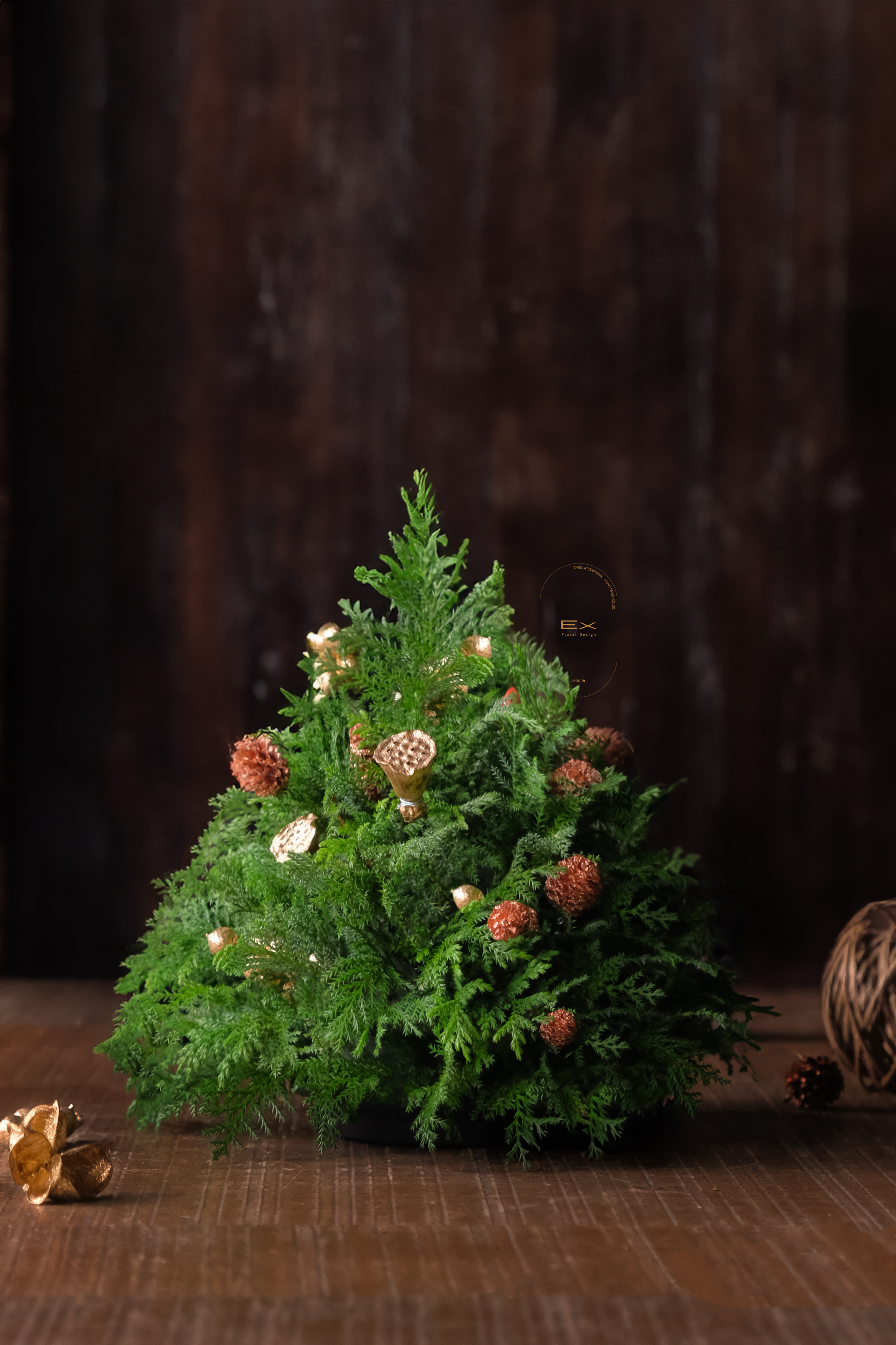 頂級雪松 · 迷踪森林｜桌上型 聖誕花禮